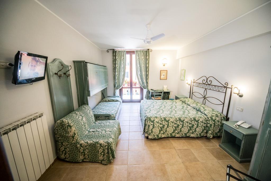 Hotel Il Tiglio (Adults Only) Castel Di Sangro Exterior foto